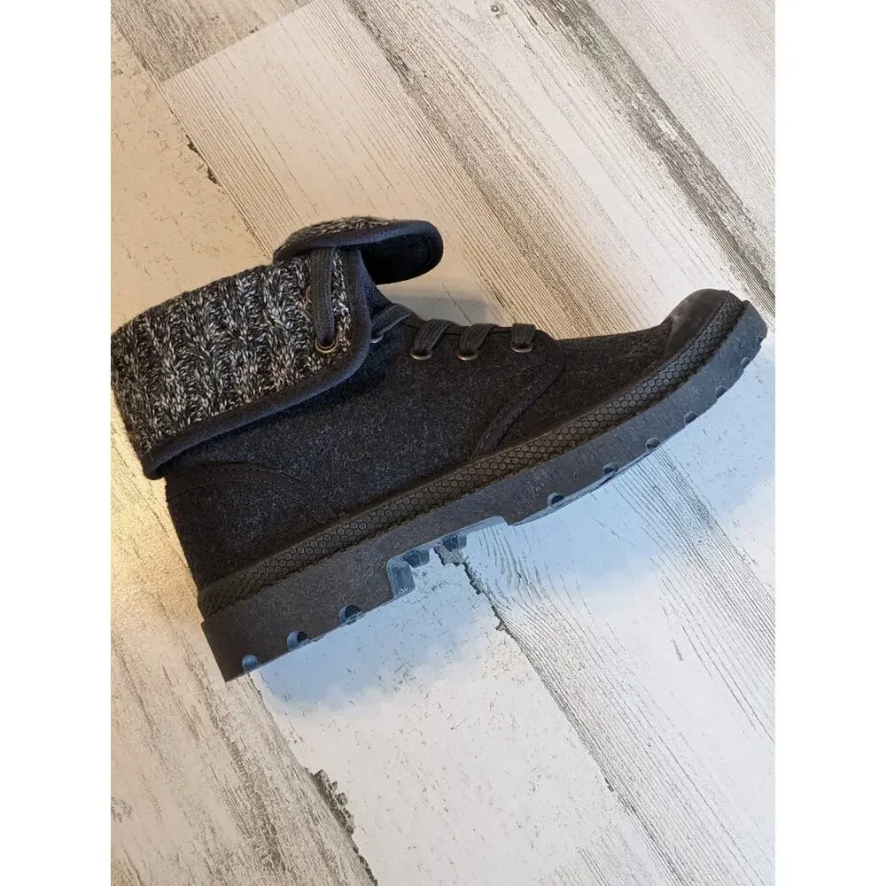 Rocket Dog Women's 7.5 Charcoal Gray Knit‑Cuff Lace‑Up Winter Boots NWOT